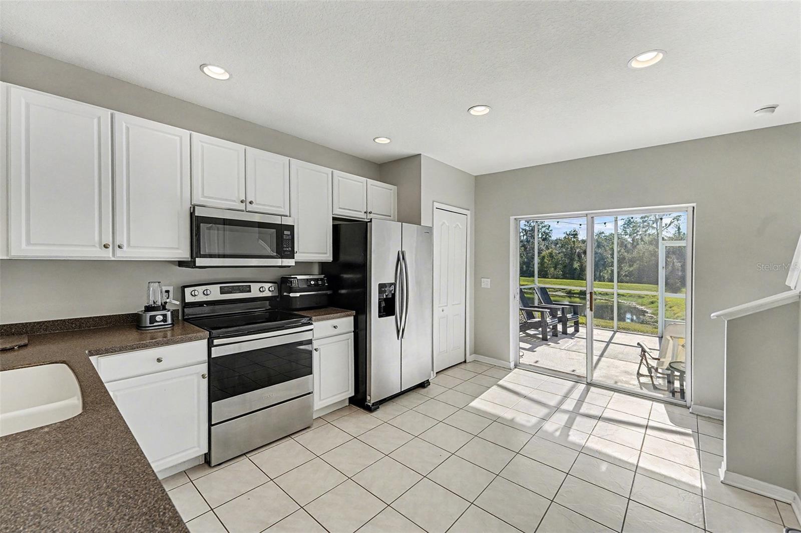 FISHHAWK RANCH TWNHMS PH 1 - Residential