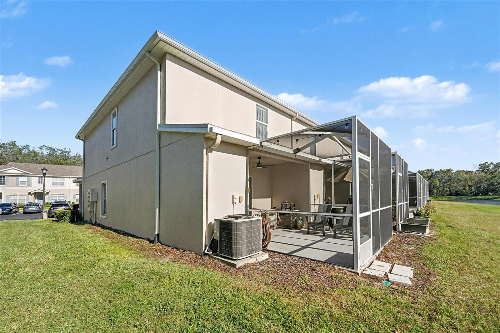 FISHHAWK RANCH TWNHMS PH 1 - Residential