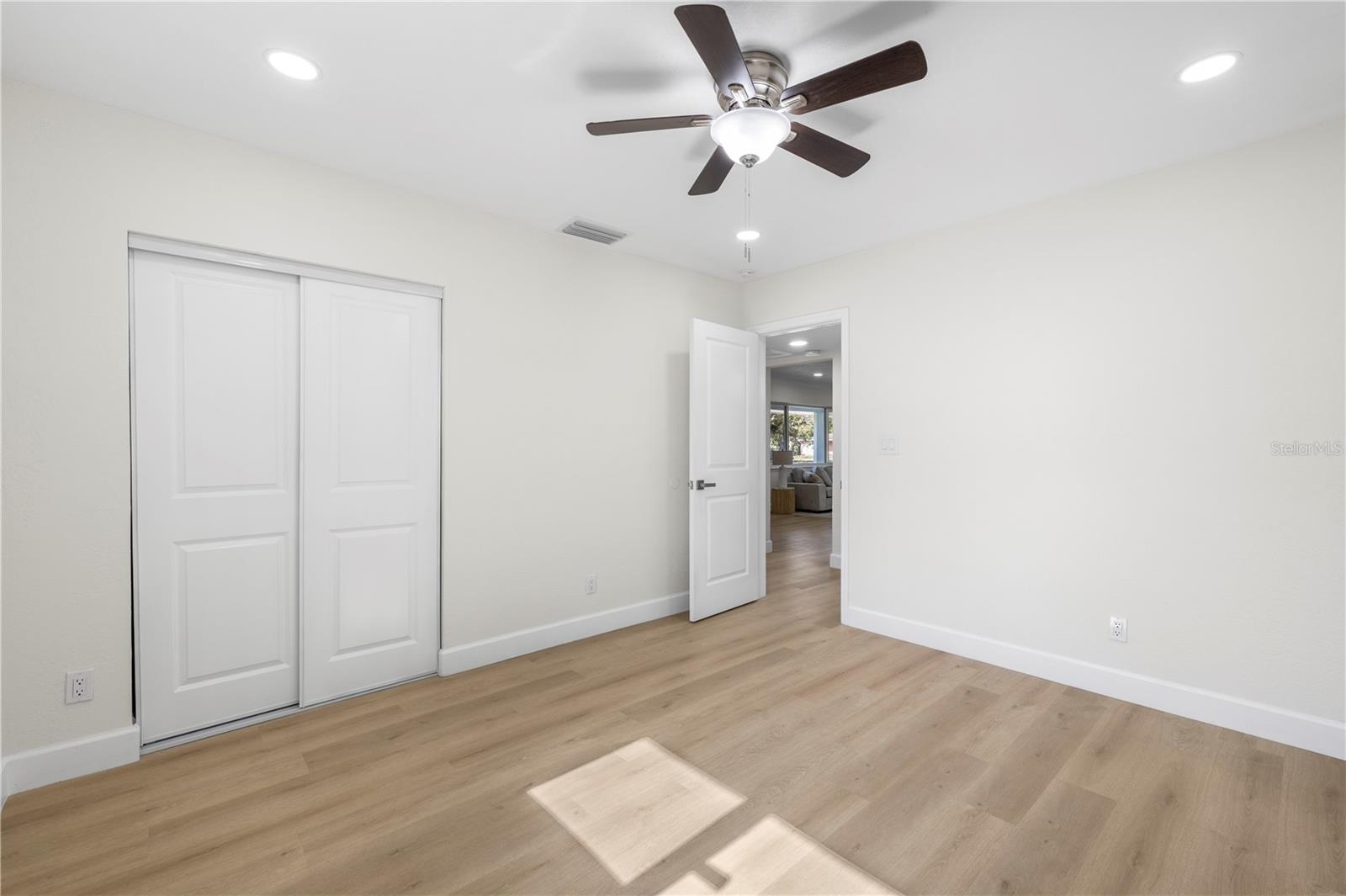 HARBOR LIGHTS SUB - Residential