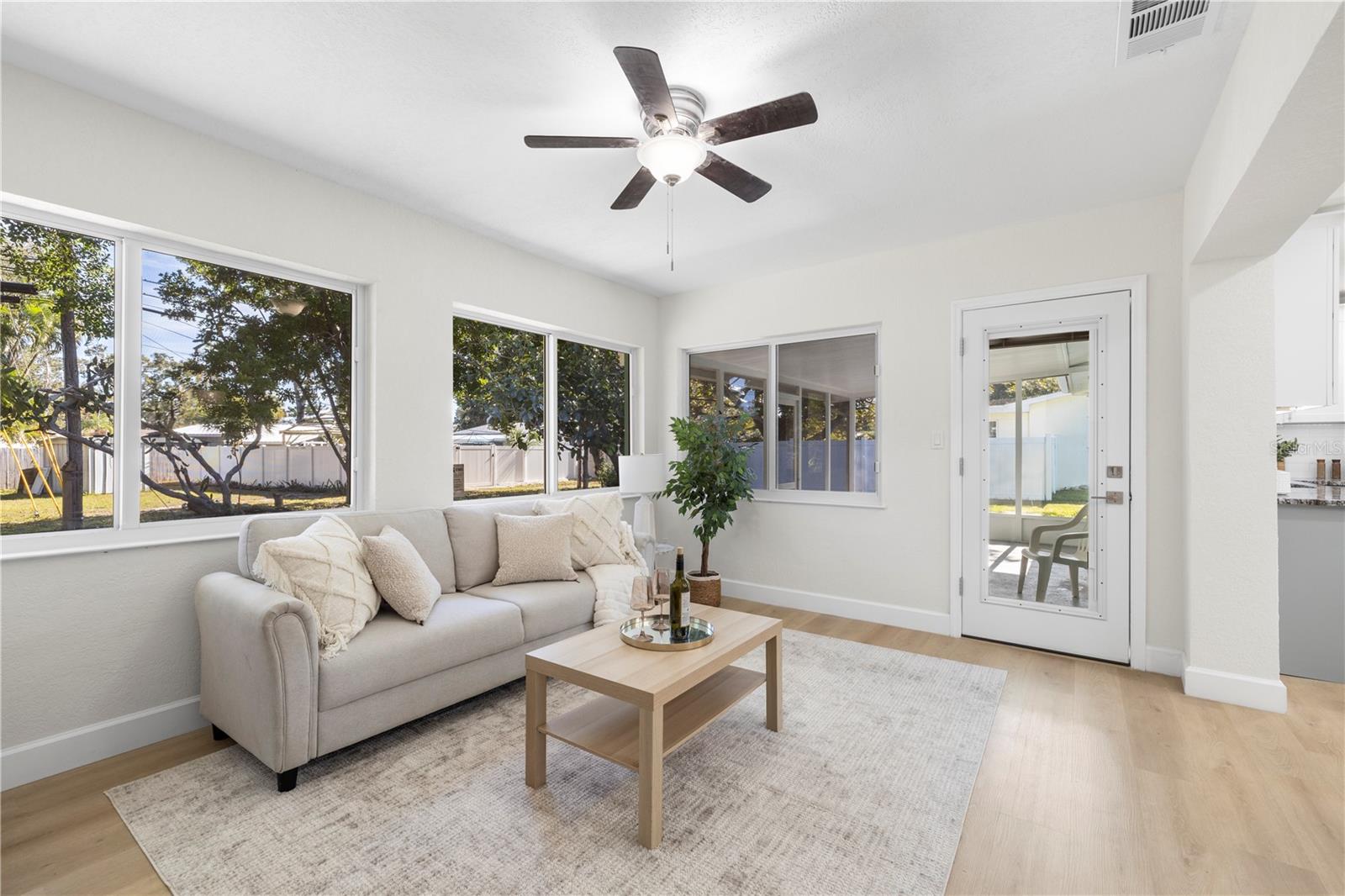 HARBOR LIGHTS SUB - Residential