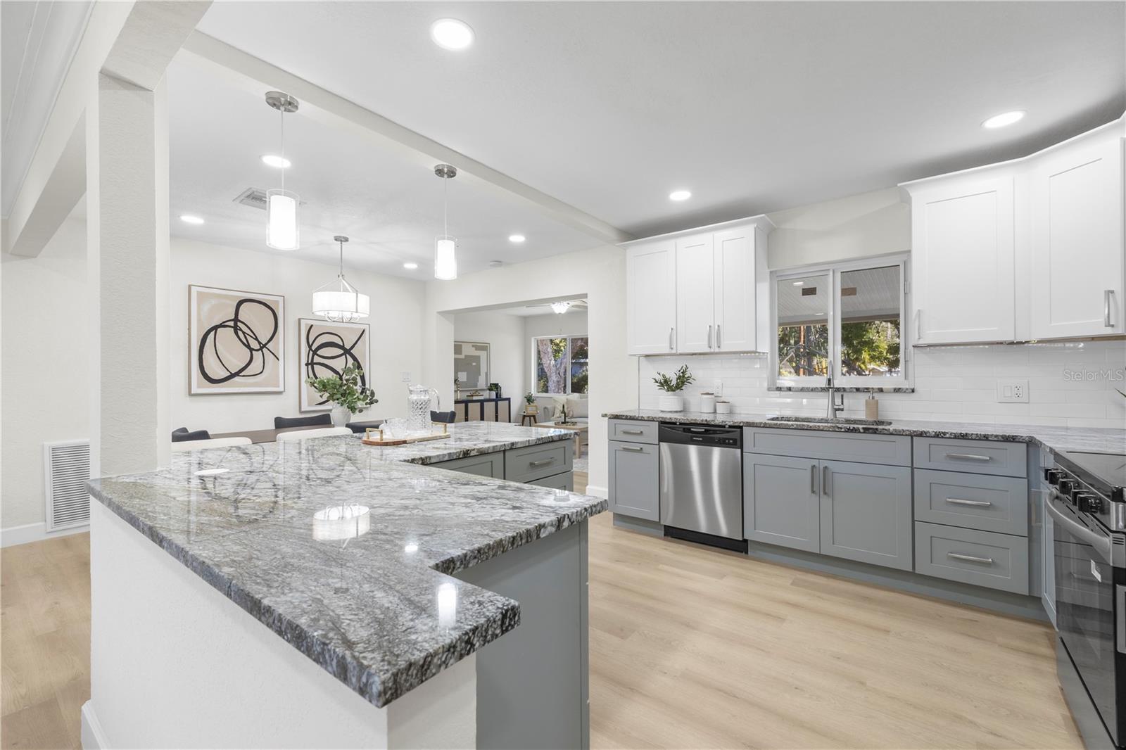 HARBOR LIGHTS SUB - Residential