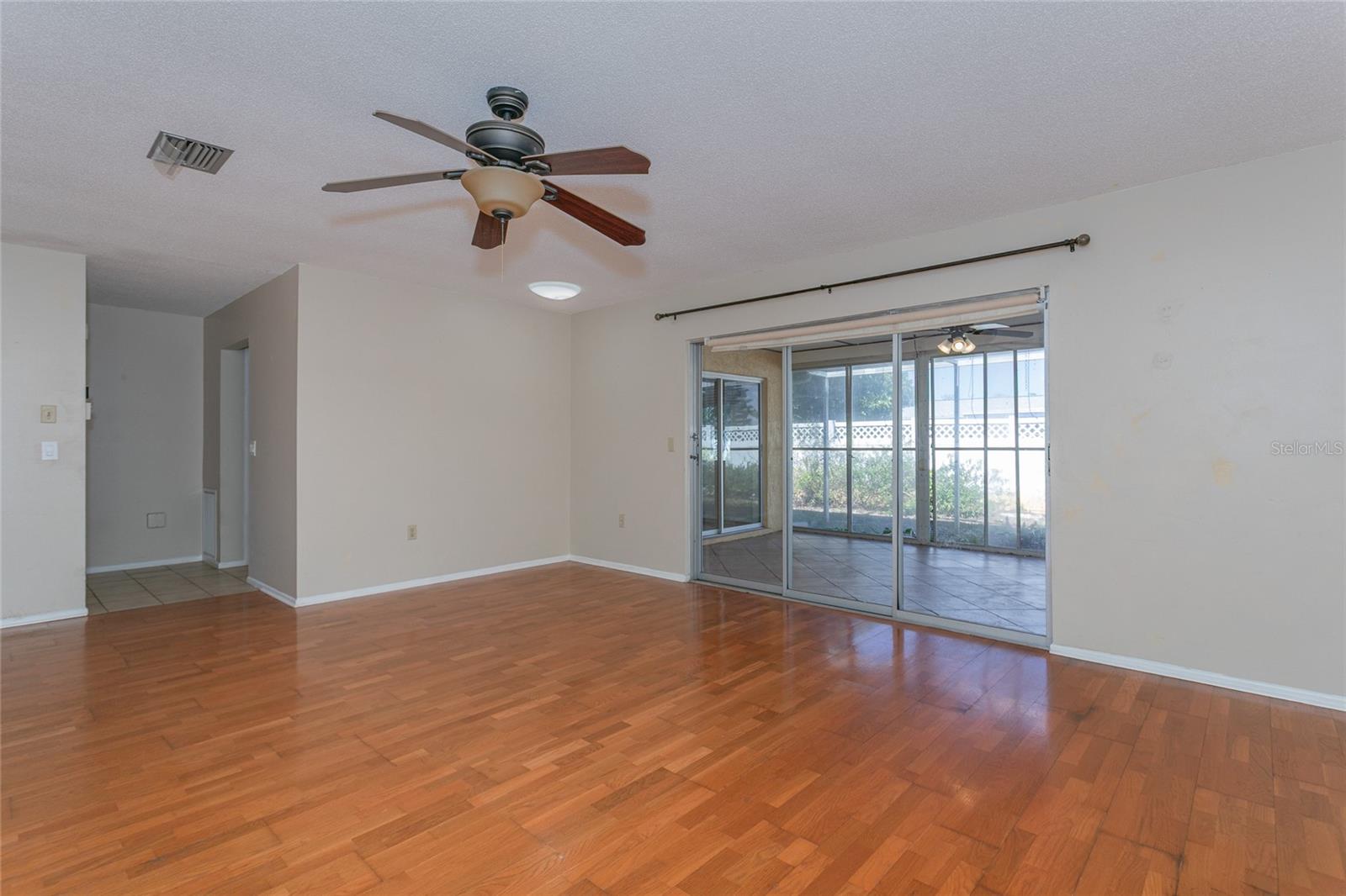 517 MOUNT VERNON DRIVE