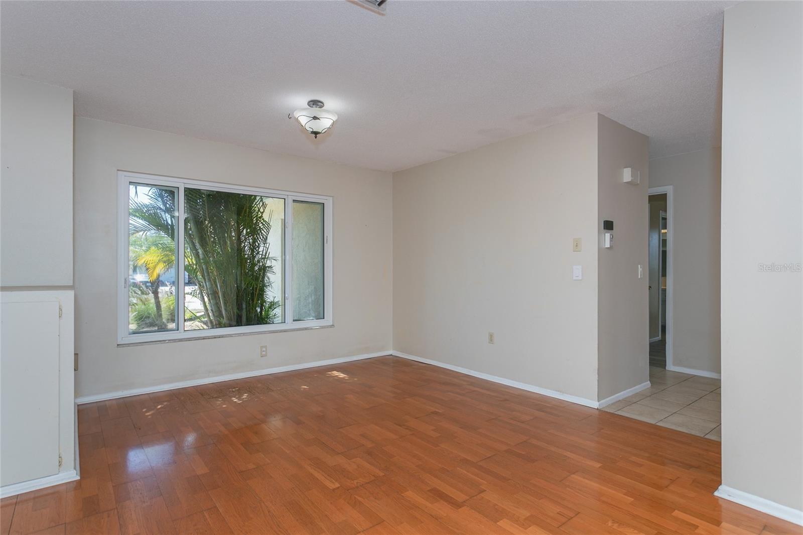 VENICE GARDENS - Residential