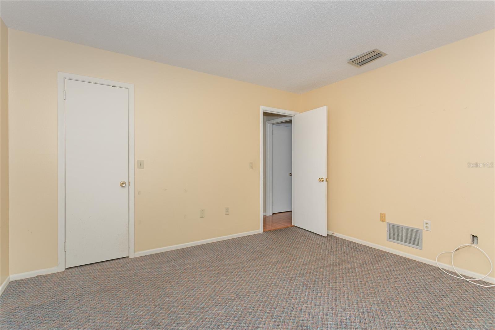 VENICE GARDENS - Residential