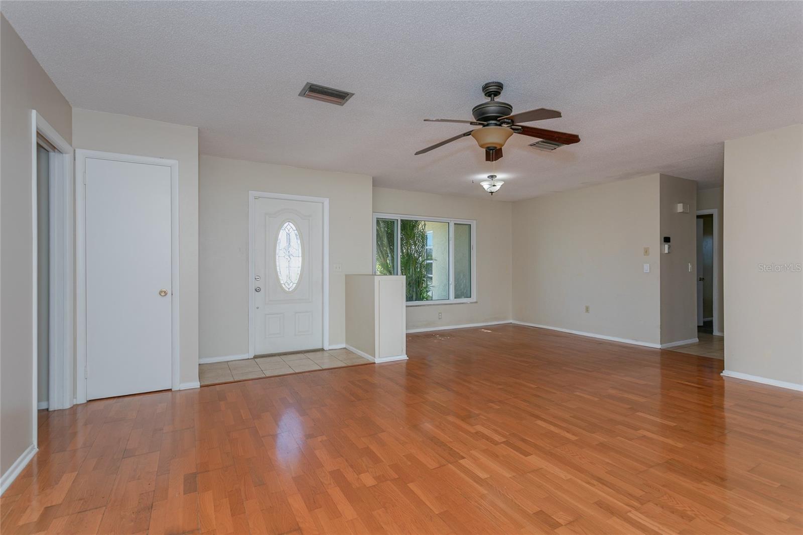 VENICE GARDENS - Residential