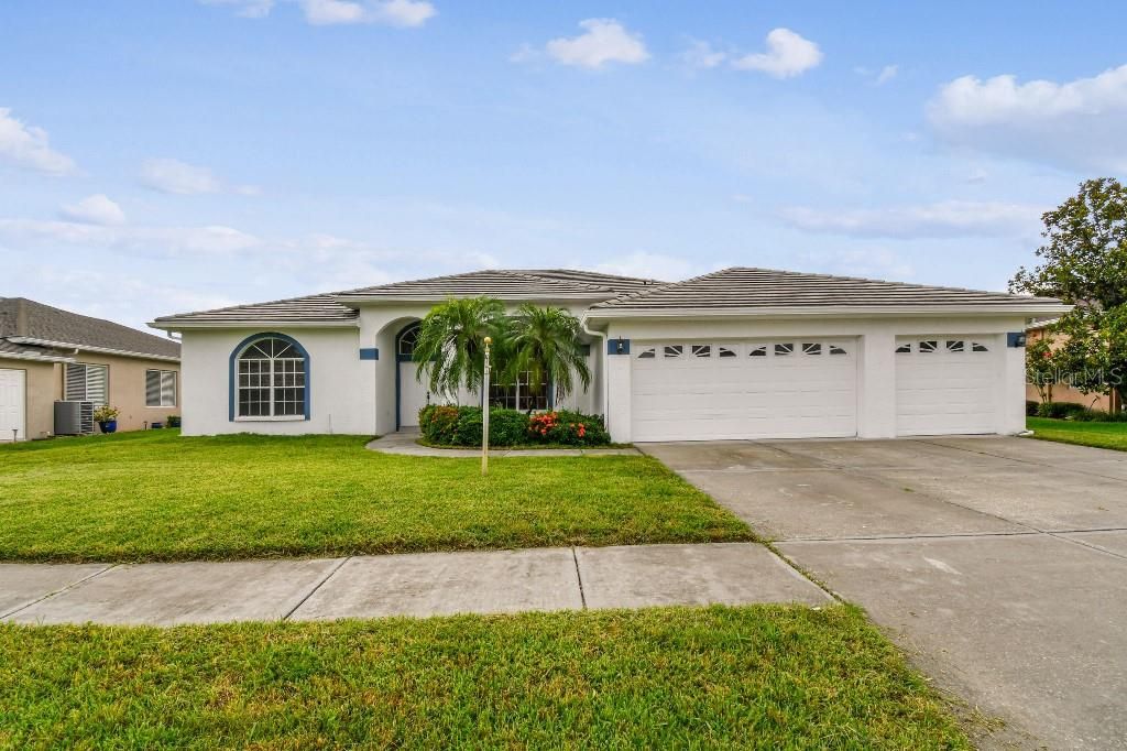 Photo of 3623 Gaviota Drive, Sun City Center, FL 33573 (MLS # TB8401791)