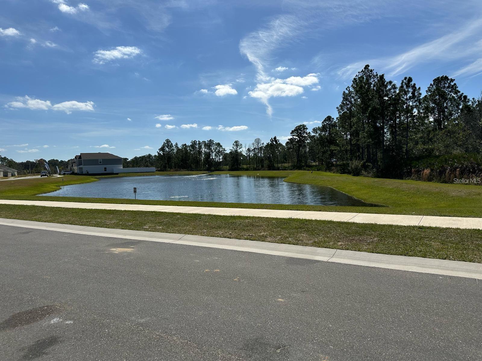 ASTONIA - Residential Lease