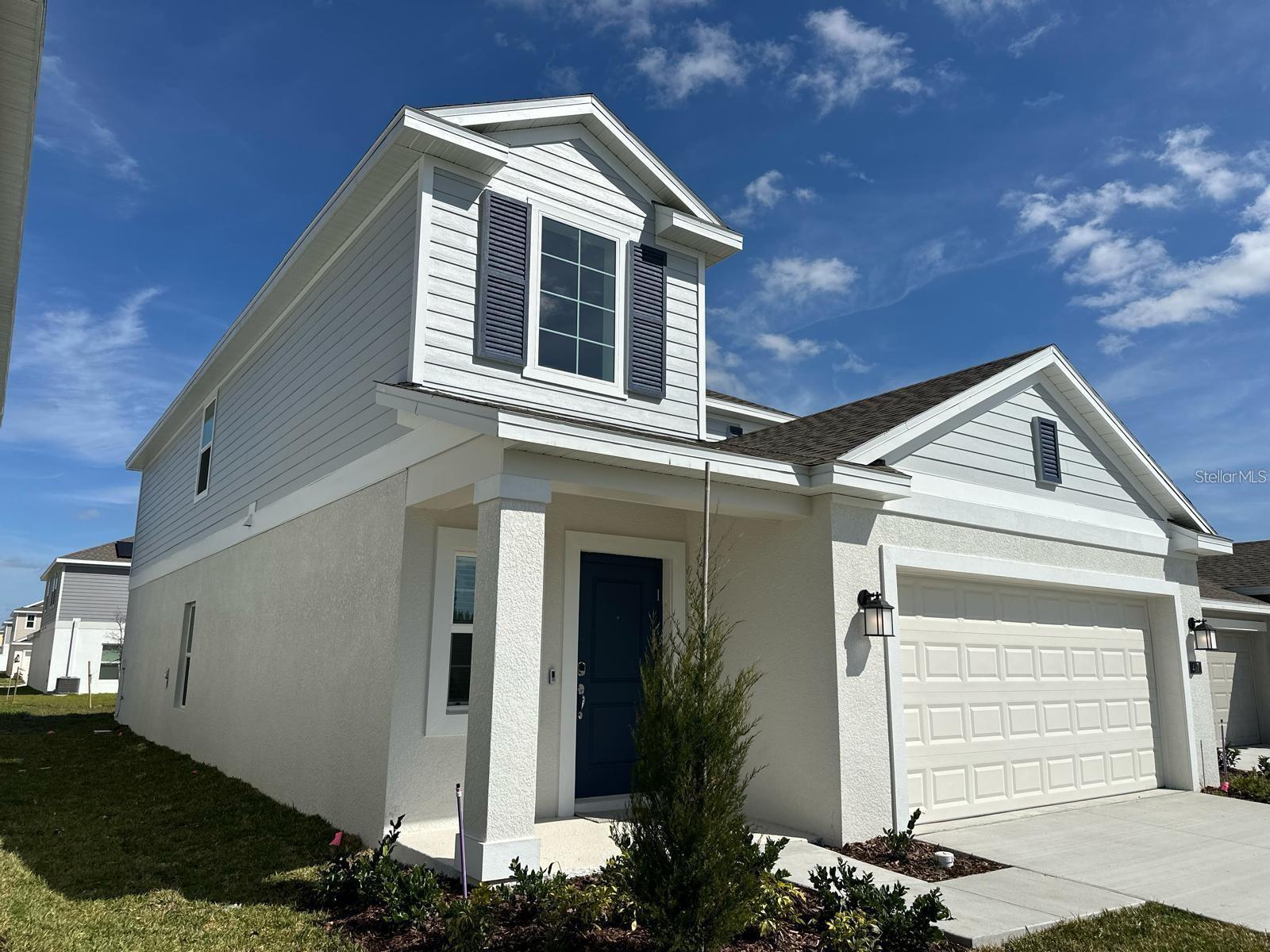 ASTONIA - Residential Lease