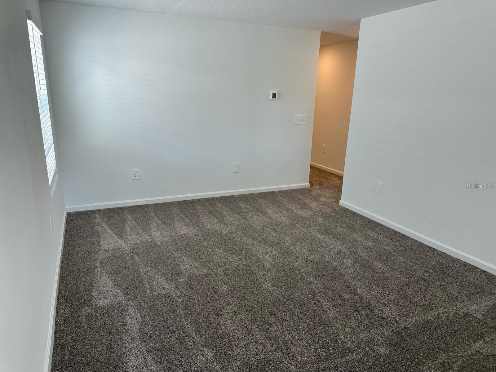 ASTONIA - Residential Lease