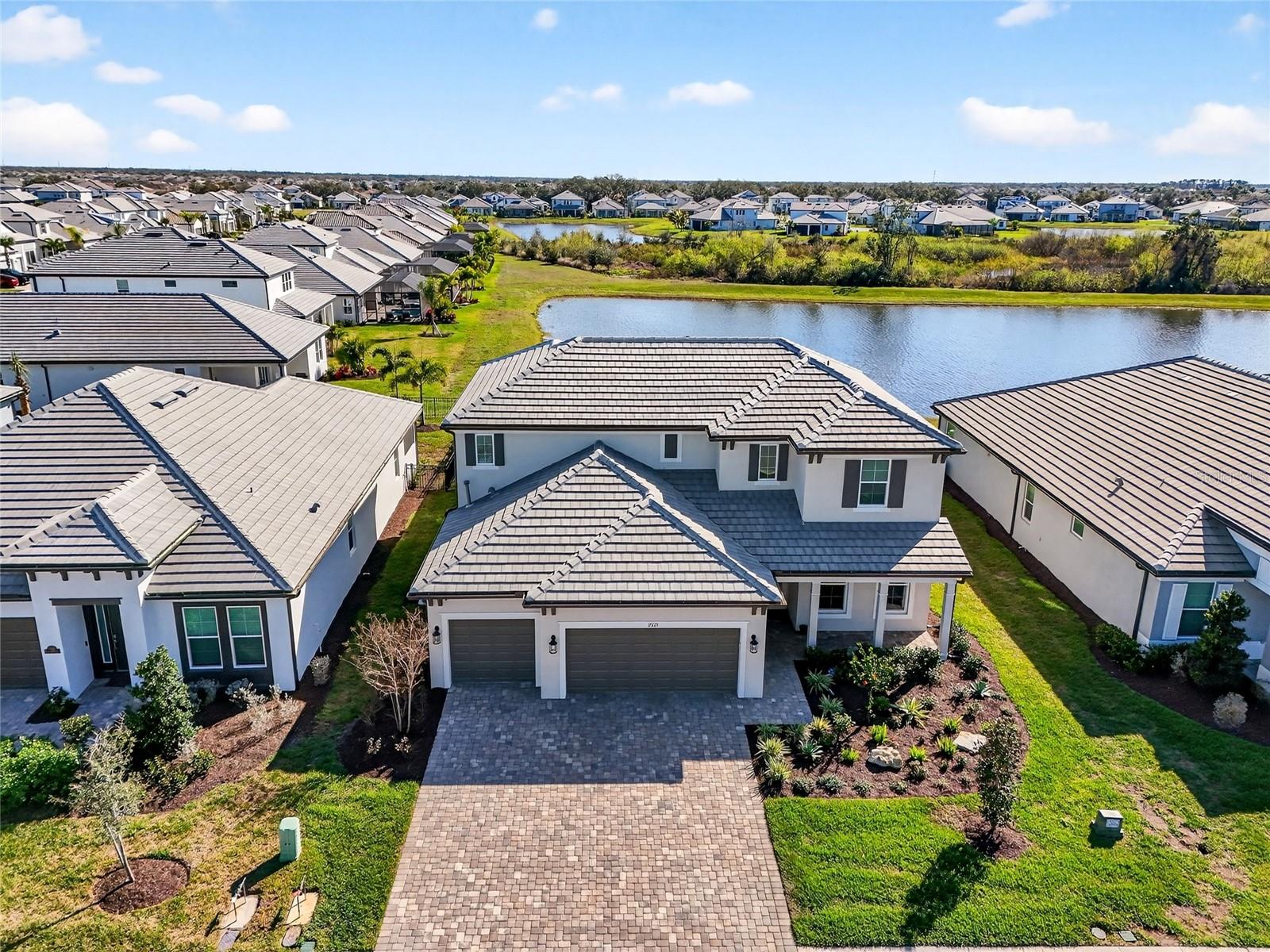 SWEETWATER AT LAKEWOOD RANCH PH I & II - Residential