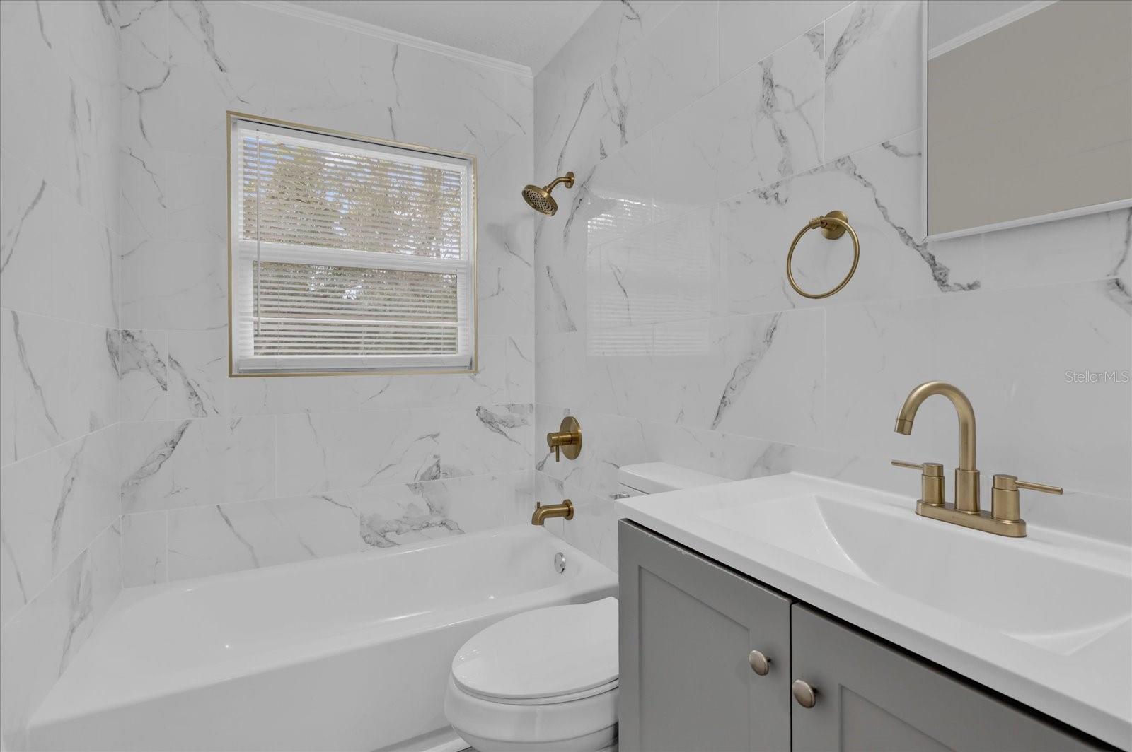 LEESBURG BEULAH HEIGHTS - Residential Lease