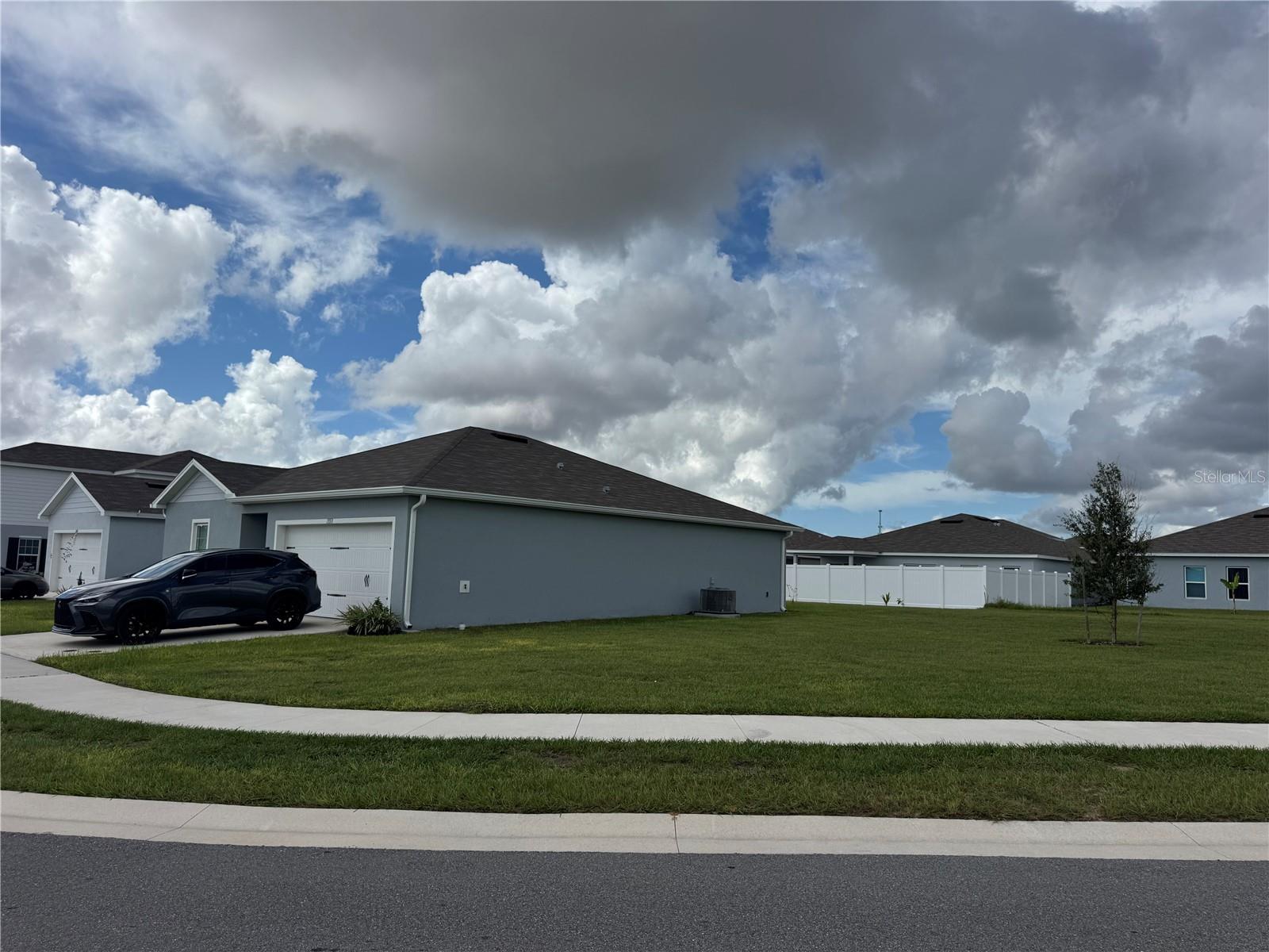 GRACELYN GRV PH 2 - Residential Lease