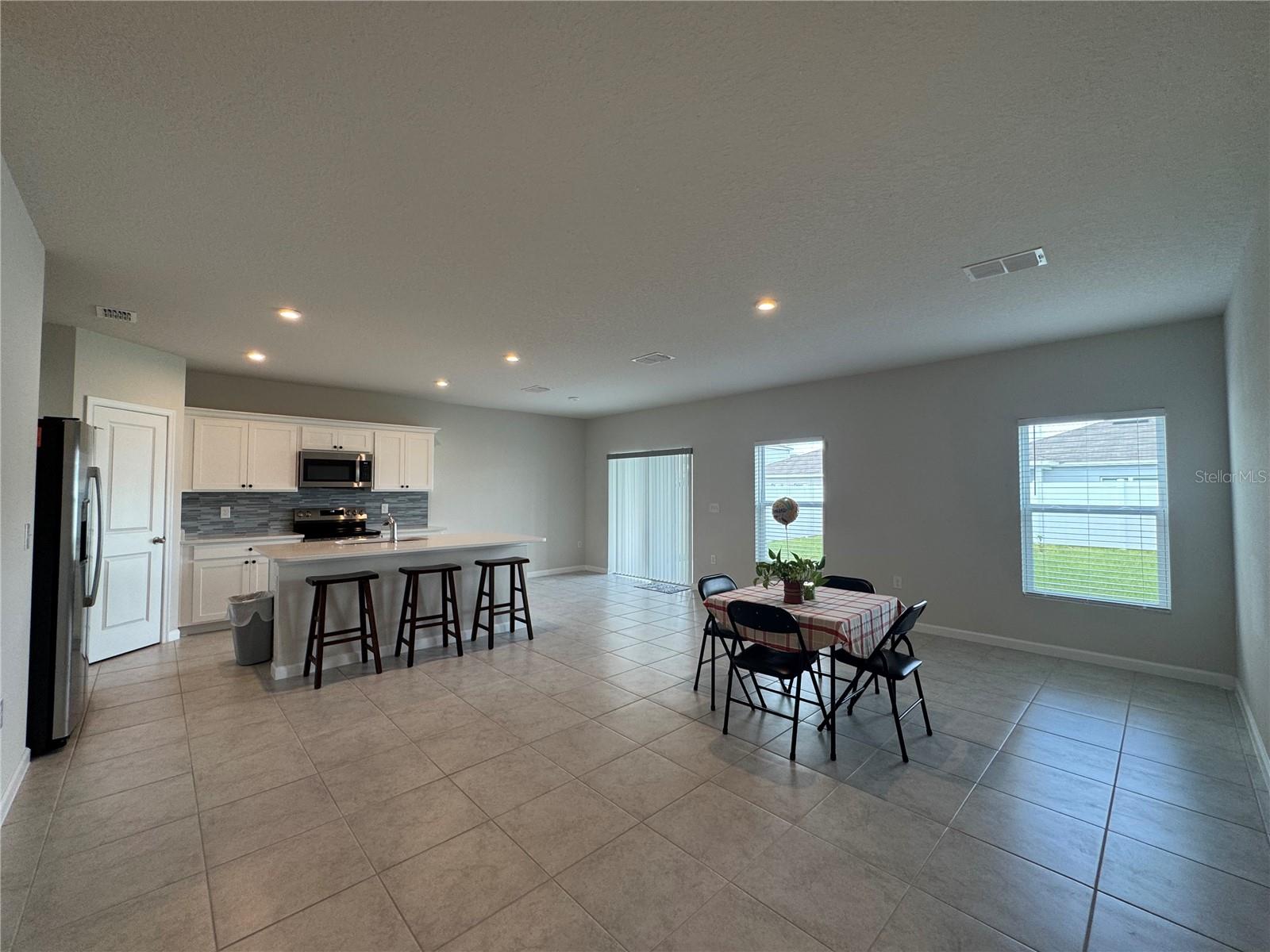 GRACELYN GRV PH 2 - Residential Lease