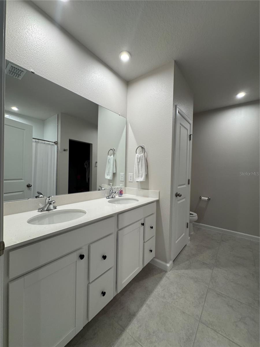 GRACELYN GRV PH 2 - Residential Lease