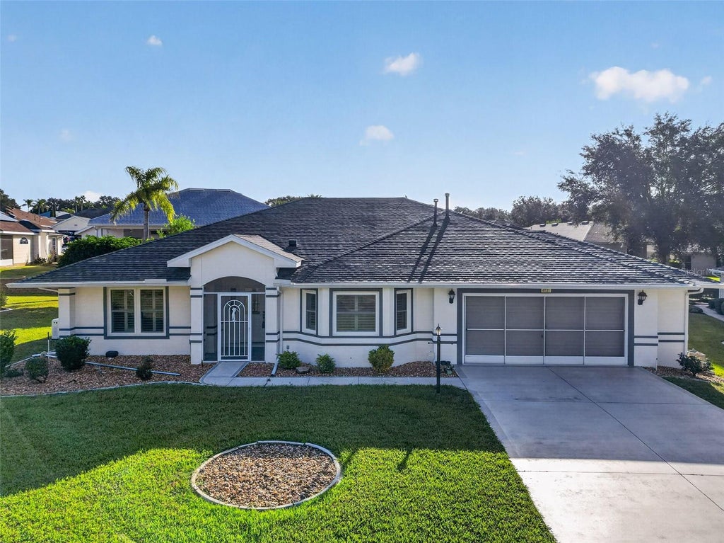 Photo of 4631 Glen Coe Street, Leesburg, FL 34748 (MLS # G5119564)