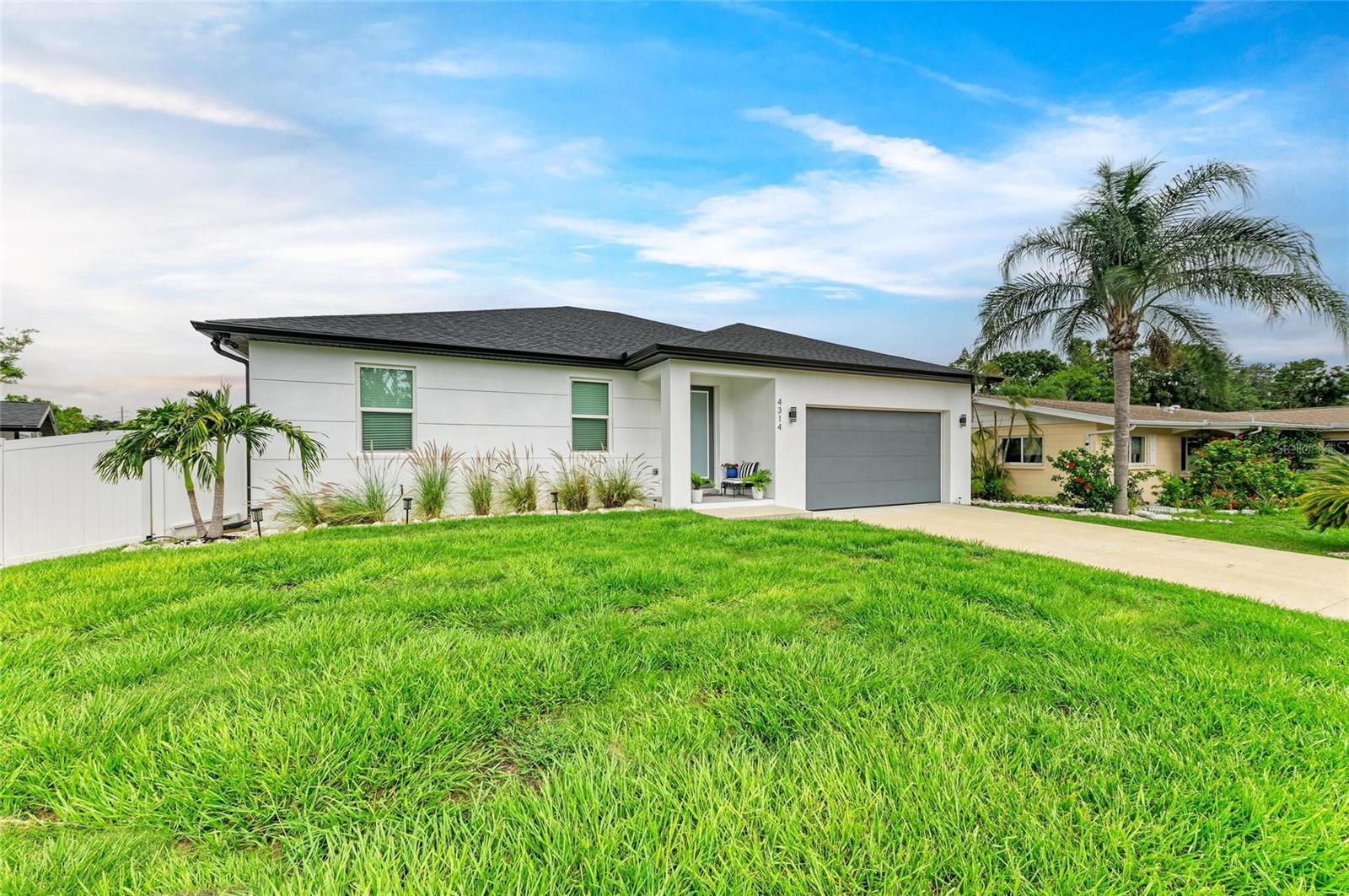 4314 DES PLAINES DRIVE