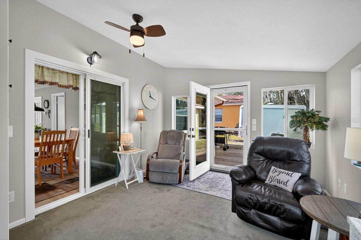 LAUREL OAKS REP - Residential