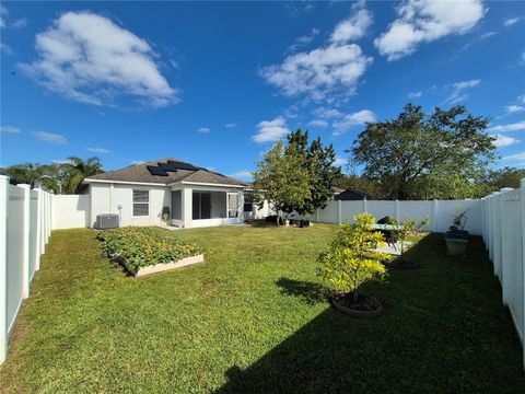 A home in LAKELAND