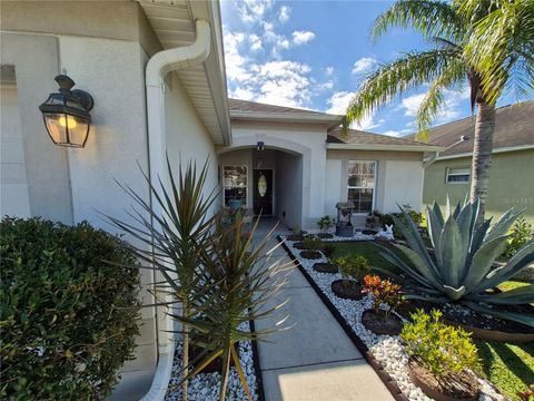 A home in LAKELAND