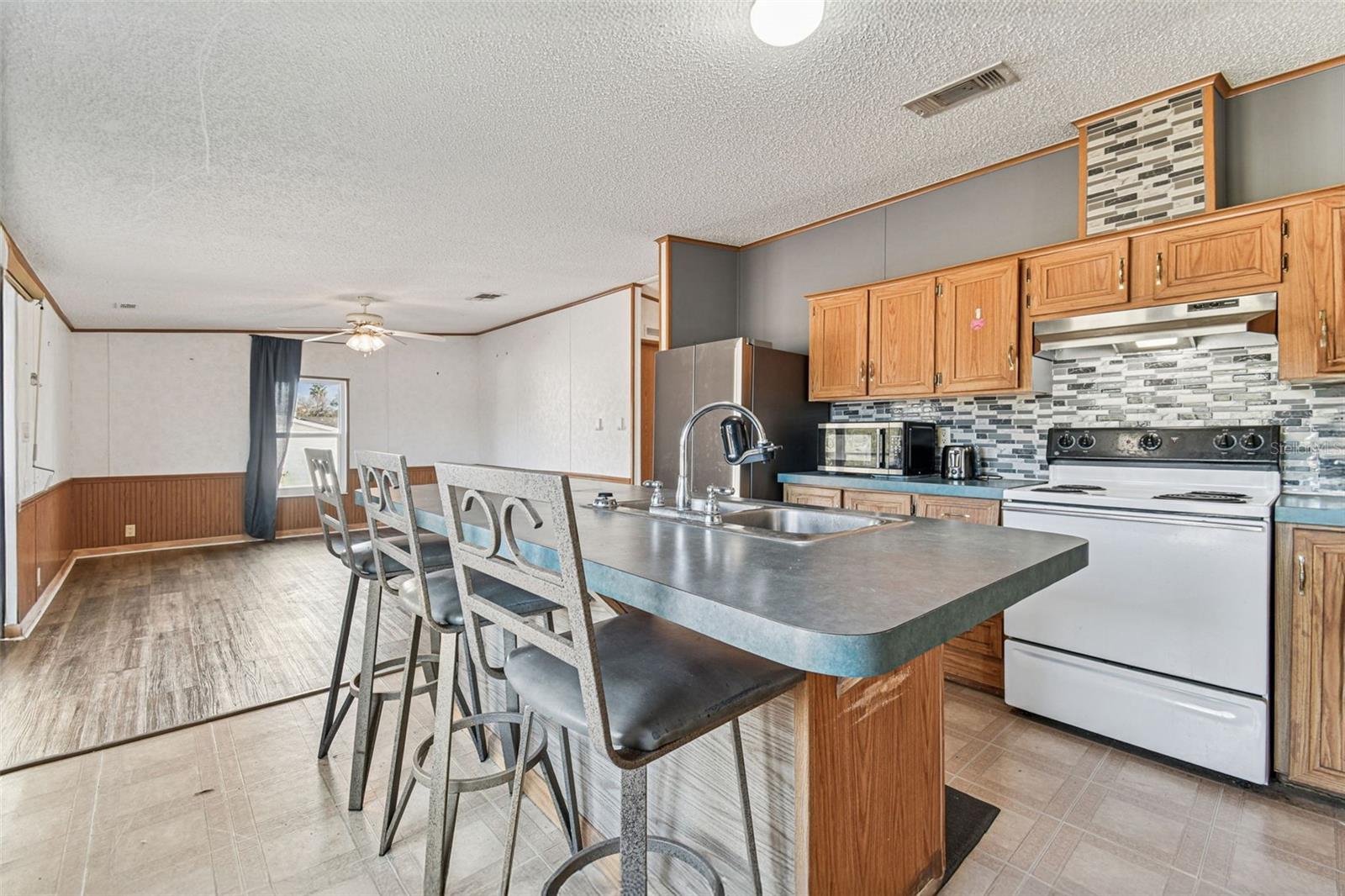 BELMONT WOODS - Residential