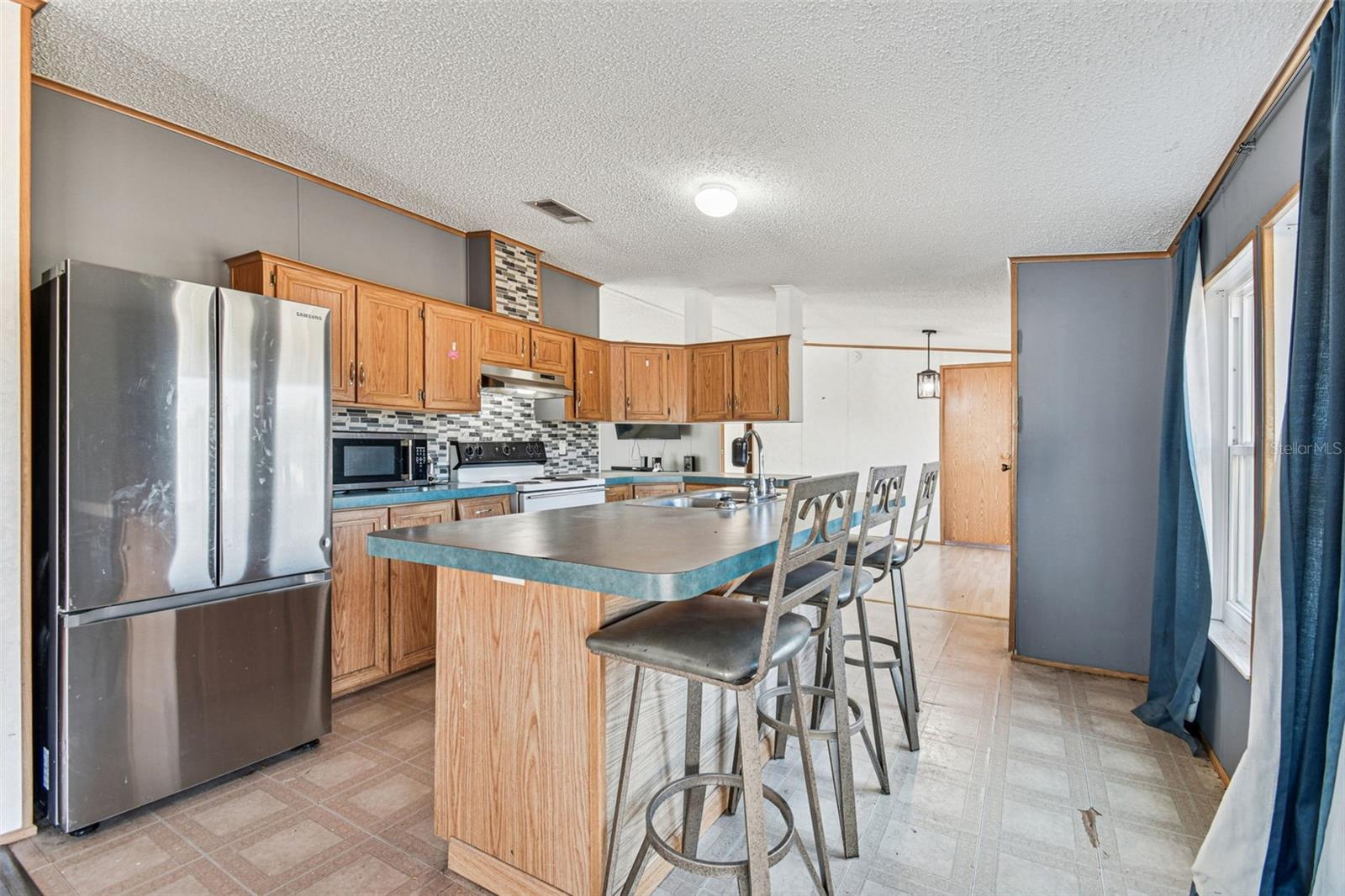 BELMONT WOODS - Residential