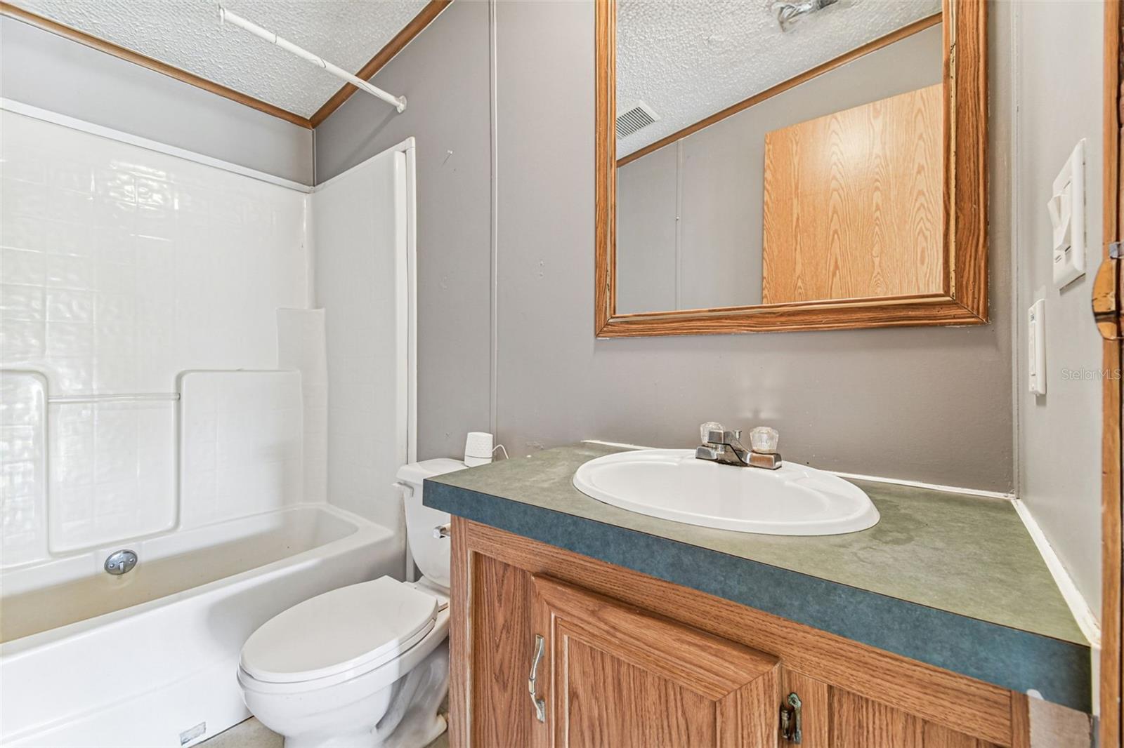 BELMONT WOODS - Residential