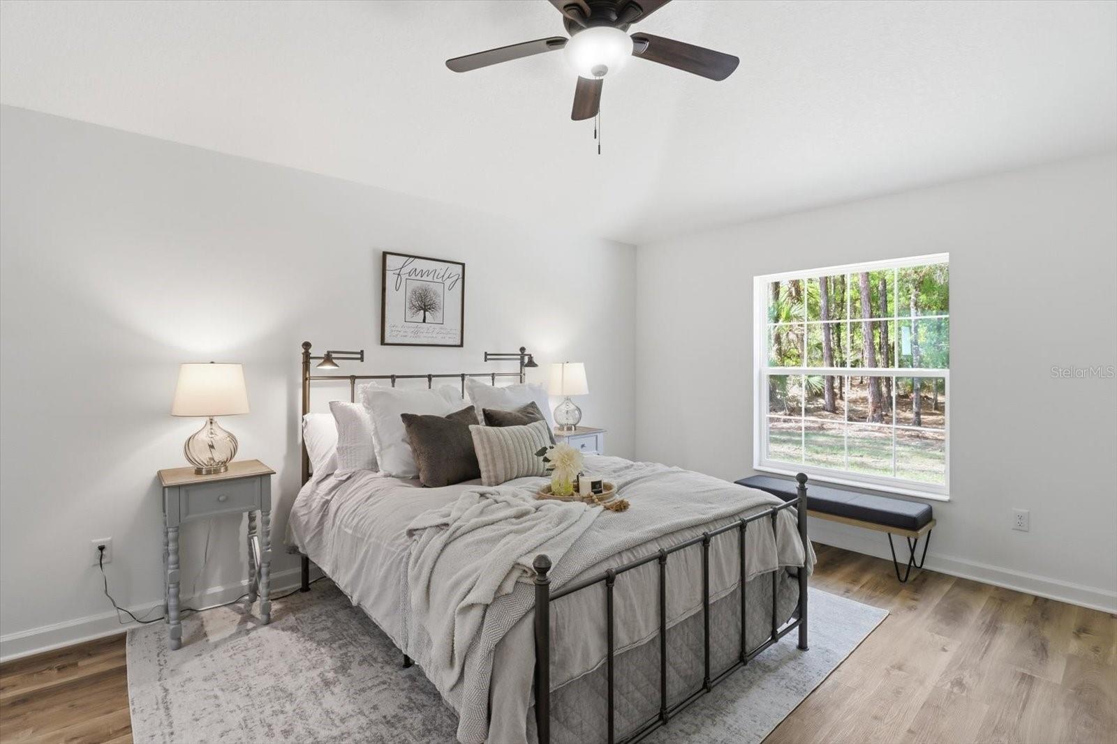 CRYSTAL MANOR UNIT 02 - Residential