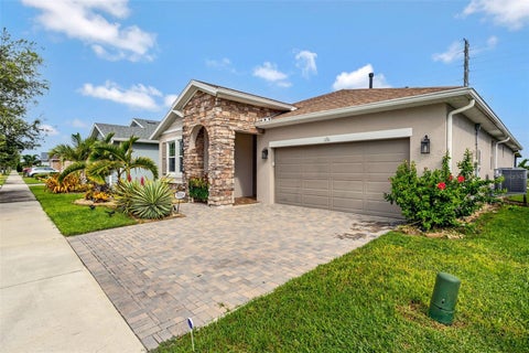 Tiny photo for 176 Silver Maple Road, Groveland, FL 34736 (MLS # O6339822)