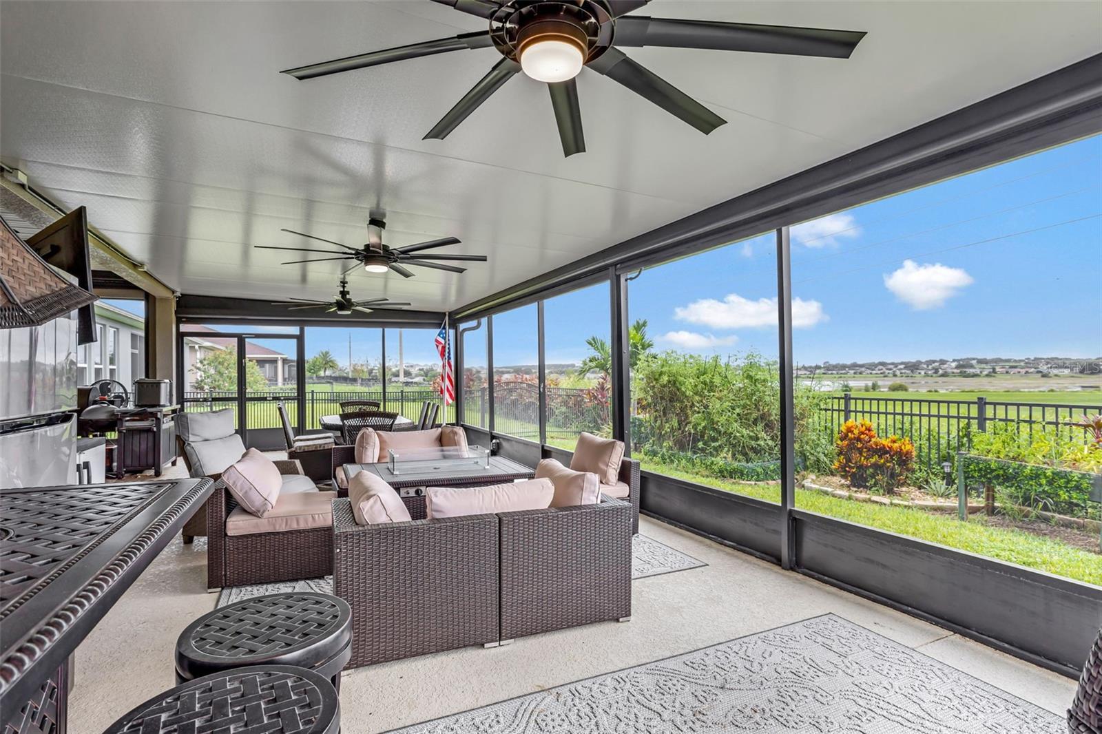 CASCADES/GROVELAND-PH 5 - Residential
