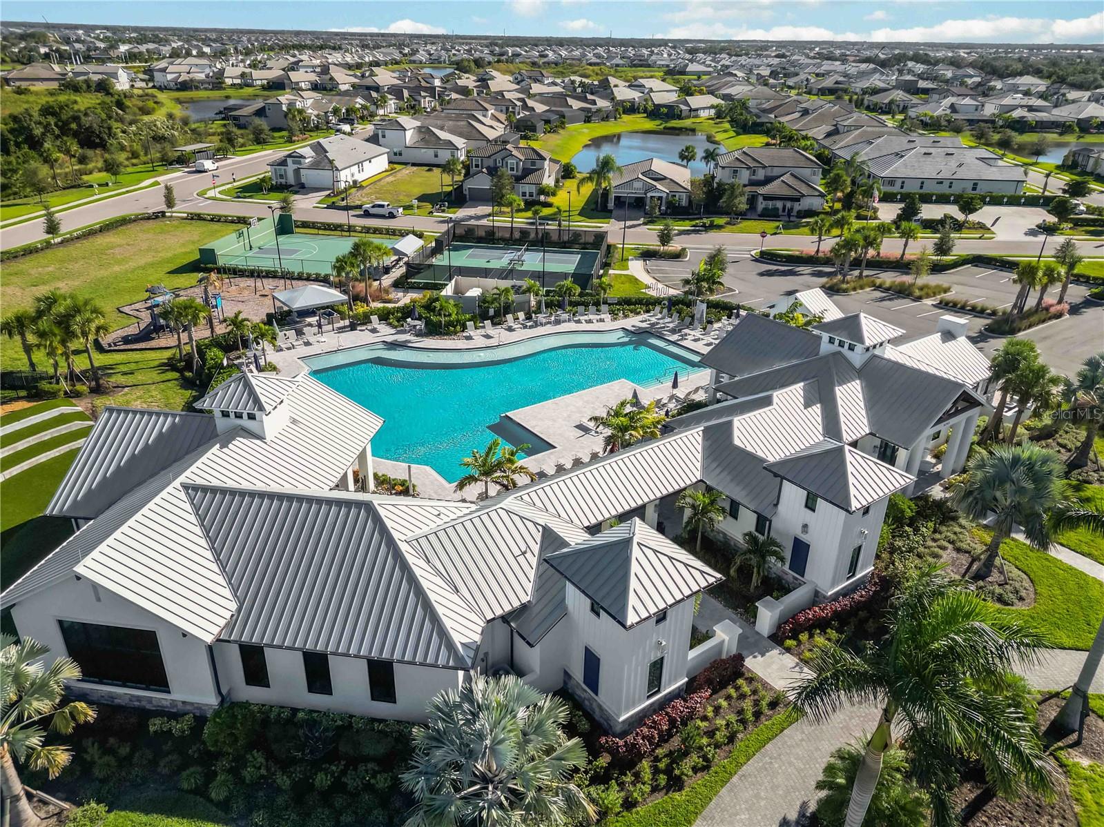 SWEETWATER AT LAKEWOOD RANCH PH I & II - Residential