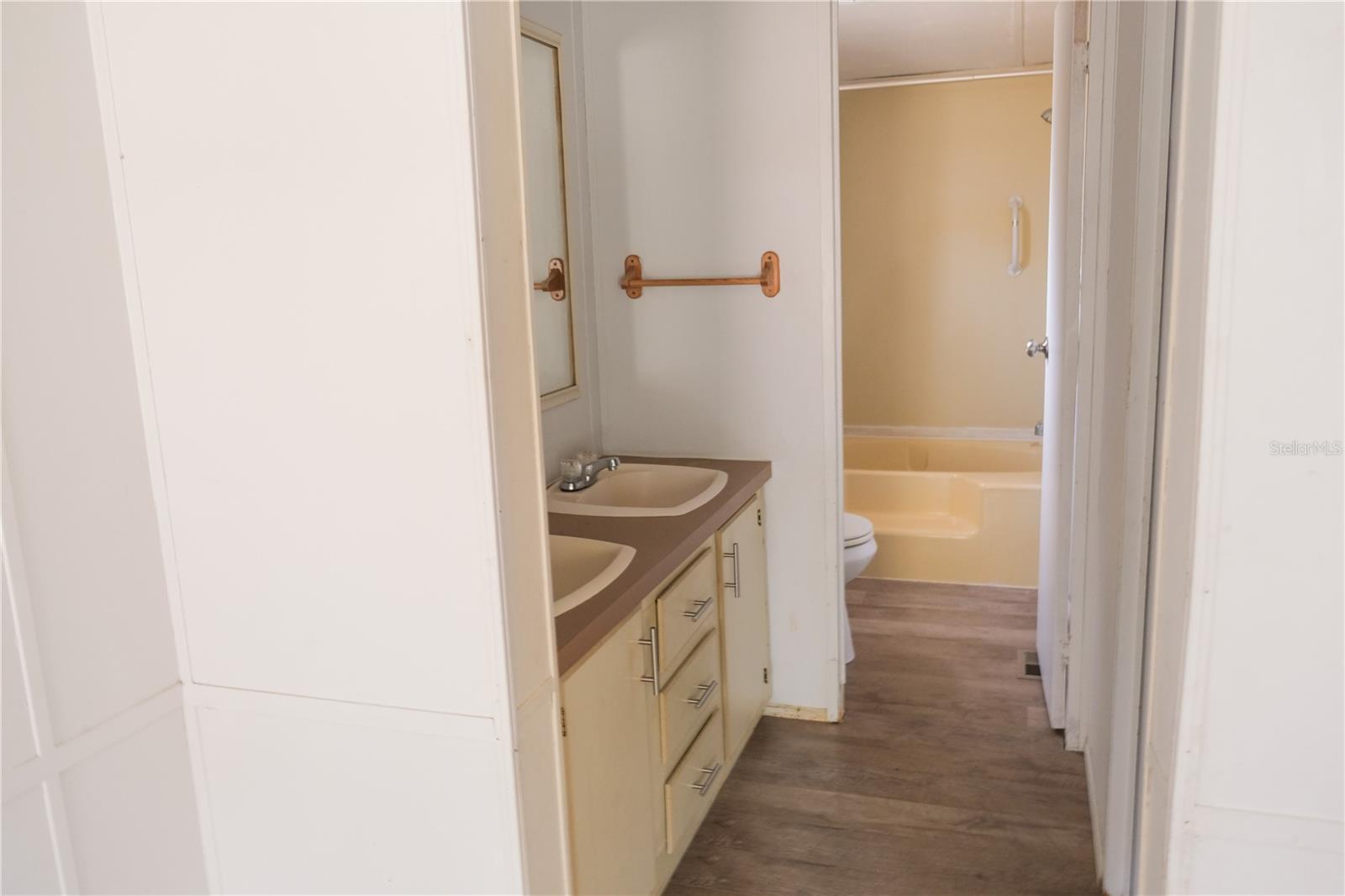 GULF HWY LAND UNIT 10 UNREC - Residential