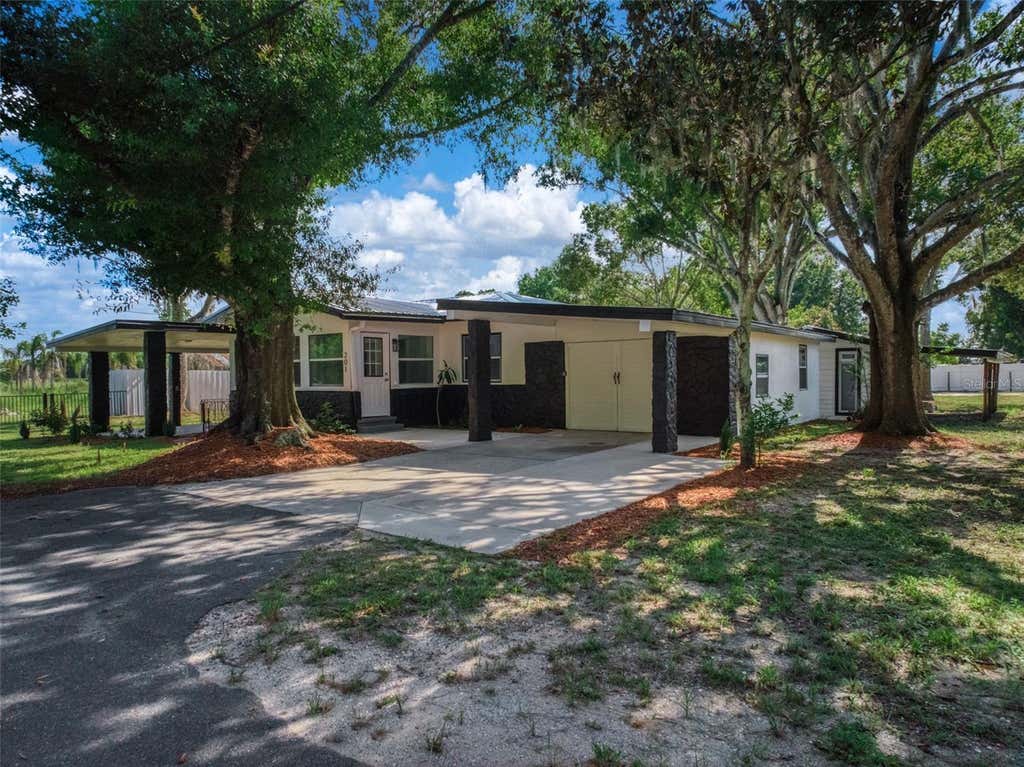 Photo of 201 Brooks Road, Frostproof, FL 33843 (MLS # A4702035)