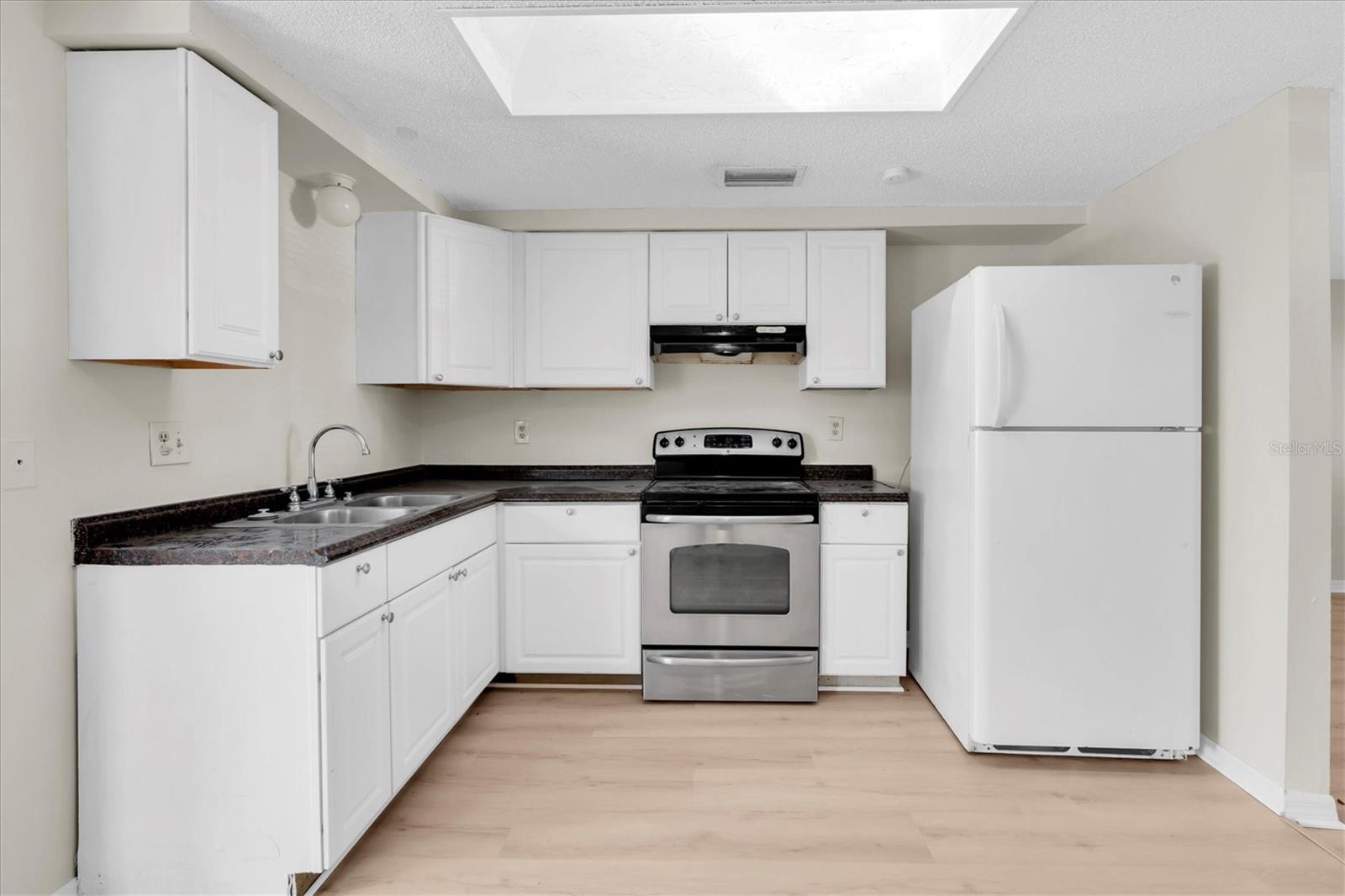 TAHITIAN DEV - Residential