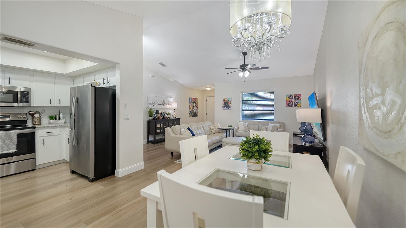 SOUTH VENICE - Residential