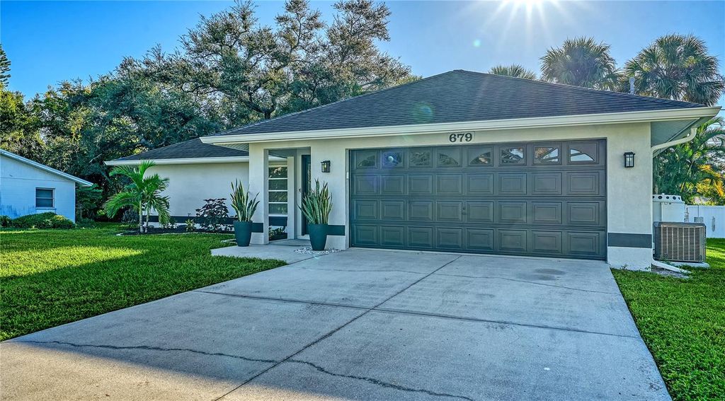 Photo of 679 Everest Road, Venice, FL 34293 (MLS # N6140838)