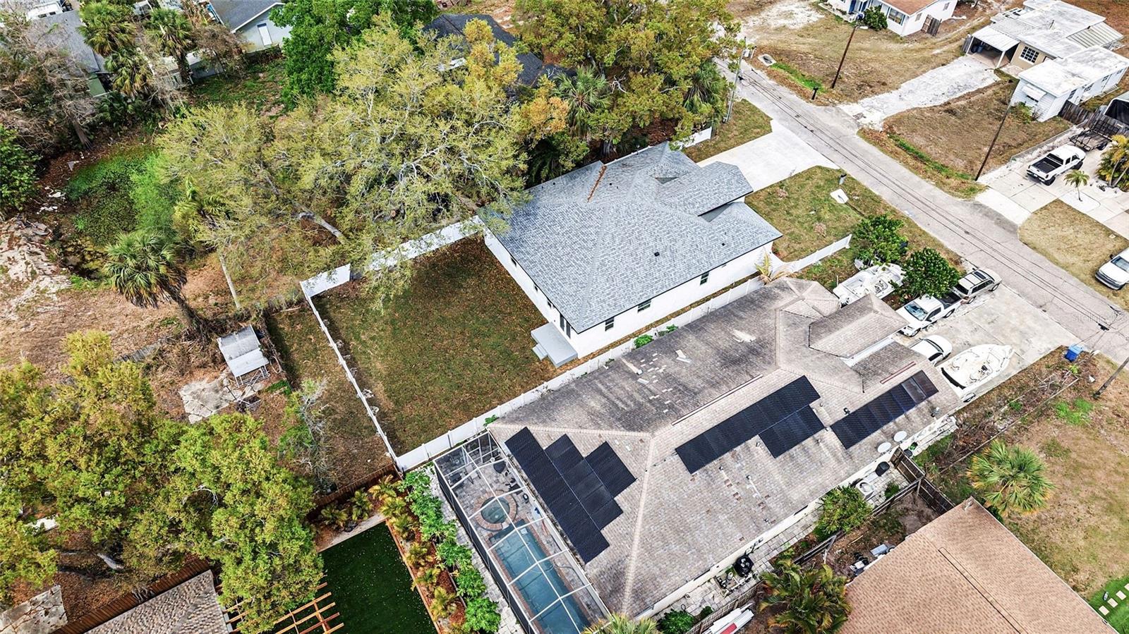 PINE KNOLL - Residential