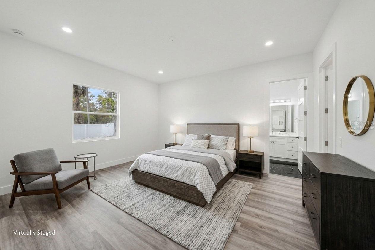 PINE KNOLL - Residential