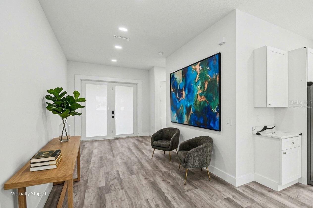 PINE KNOLL - Residential