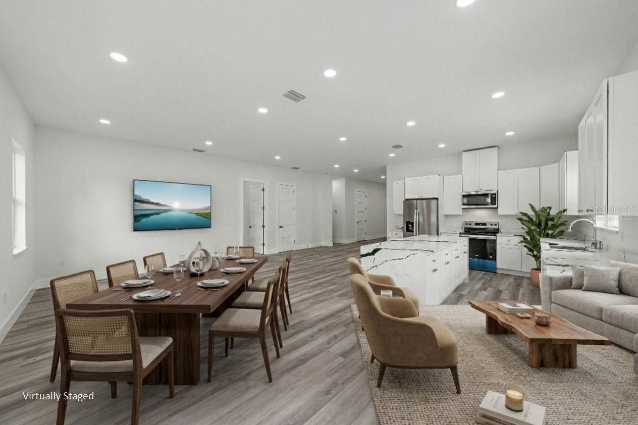 PINE KNOLL - Residential