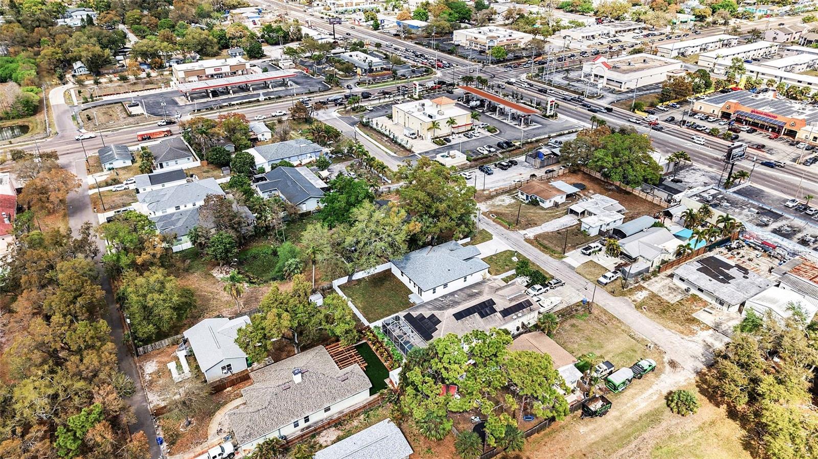 PINE KNOLL - Residential