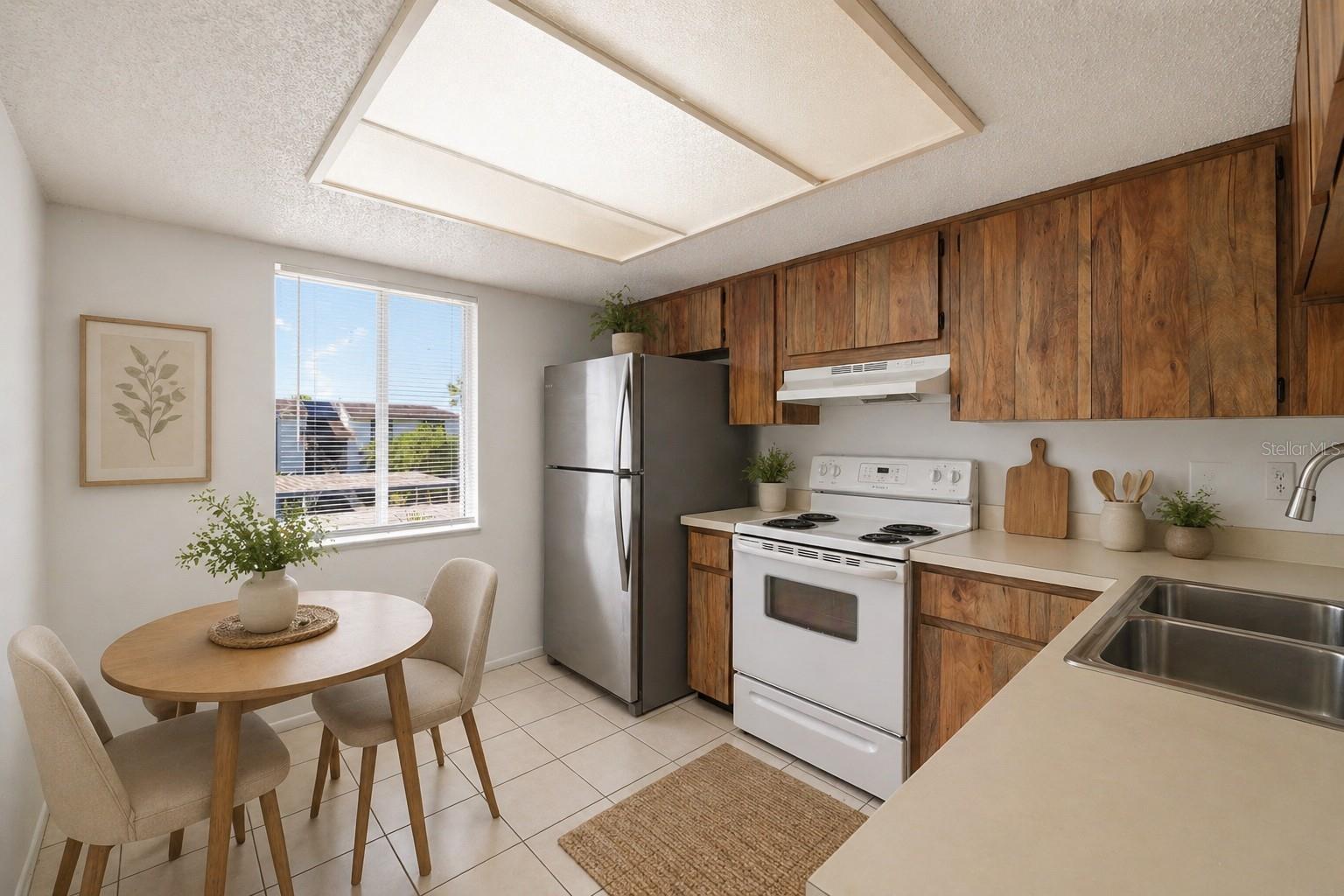 EAST LAKE WOODLANDS CYPRESS ESTATES - Residential