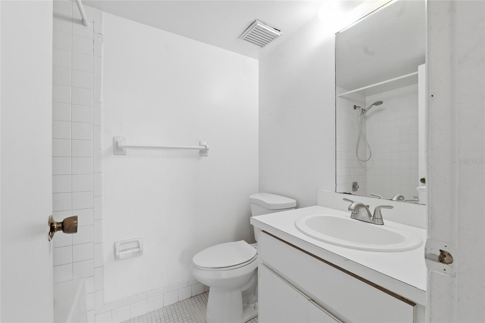 EAST LAKE WOODLANDS CYPRESS ESTATES - Residential
