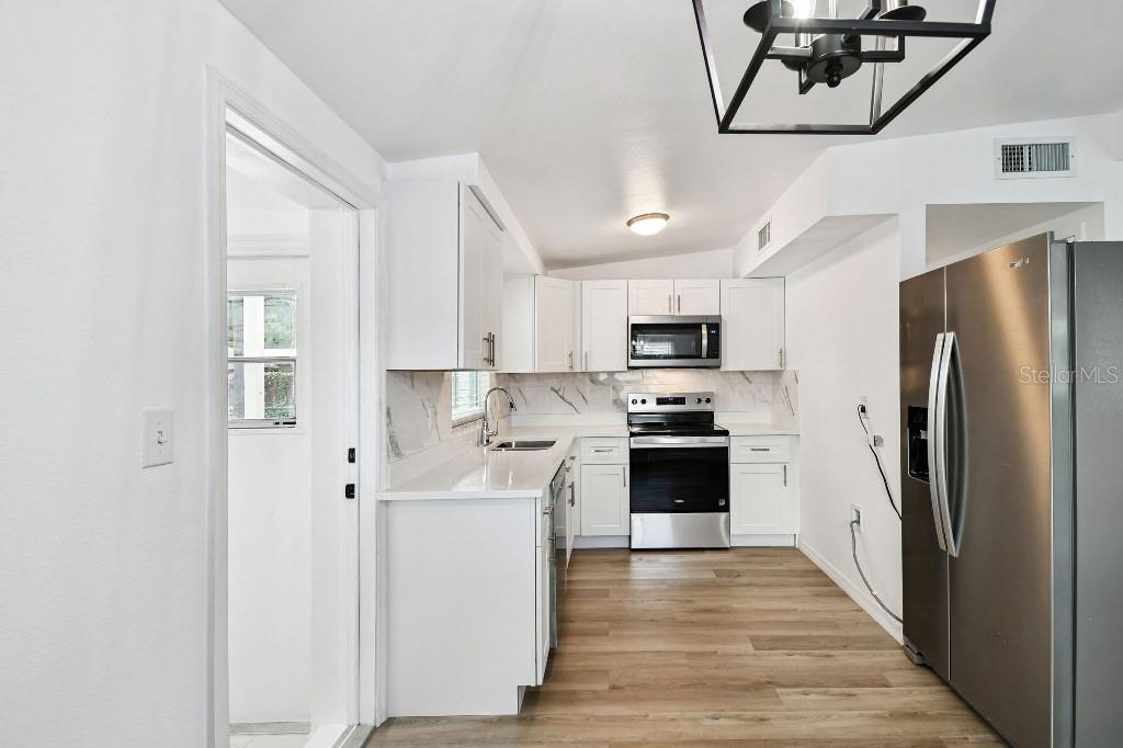 SULPHUR SPGS - Residential