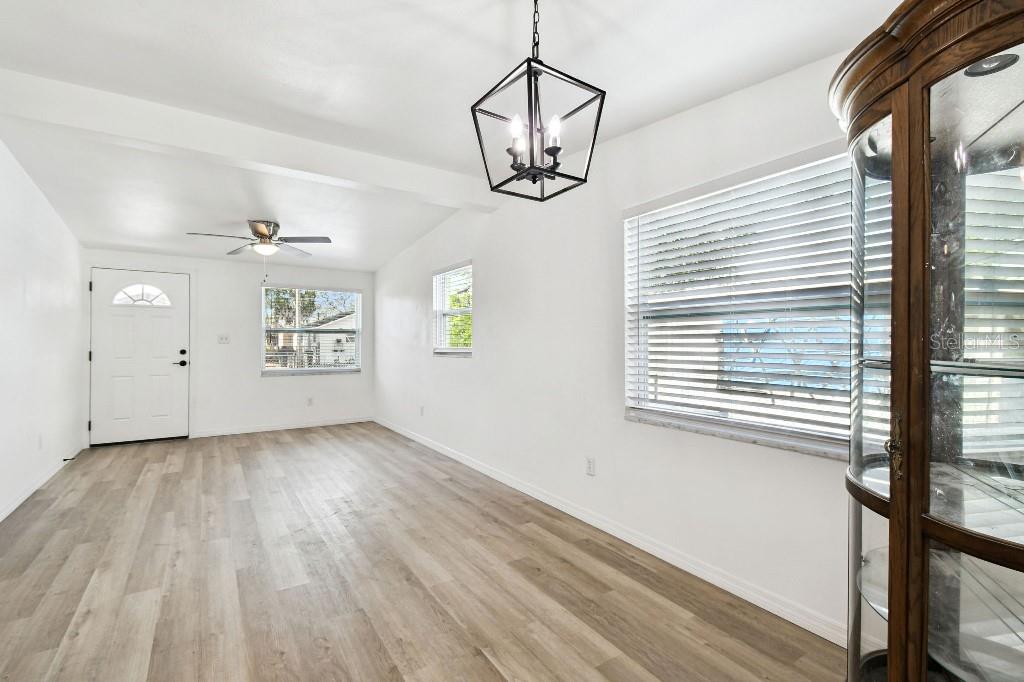 SULPHUR SPGS - Residential