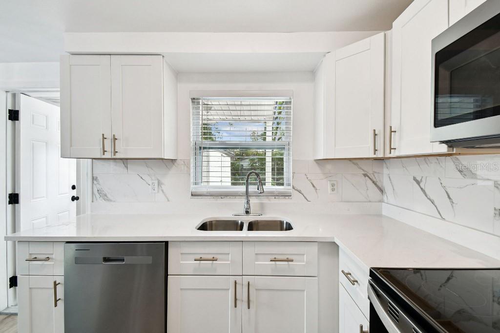 SULPHUR SPGS - Residential