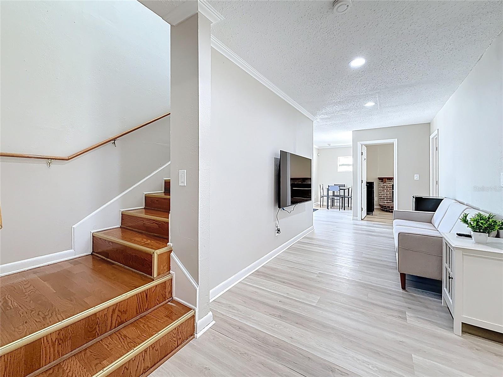 MEINKE H A - Residential