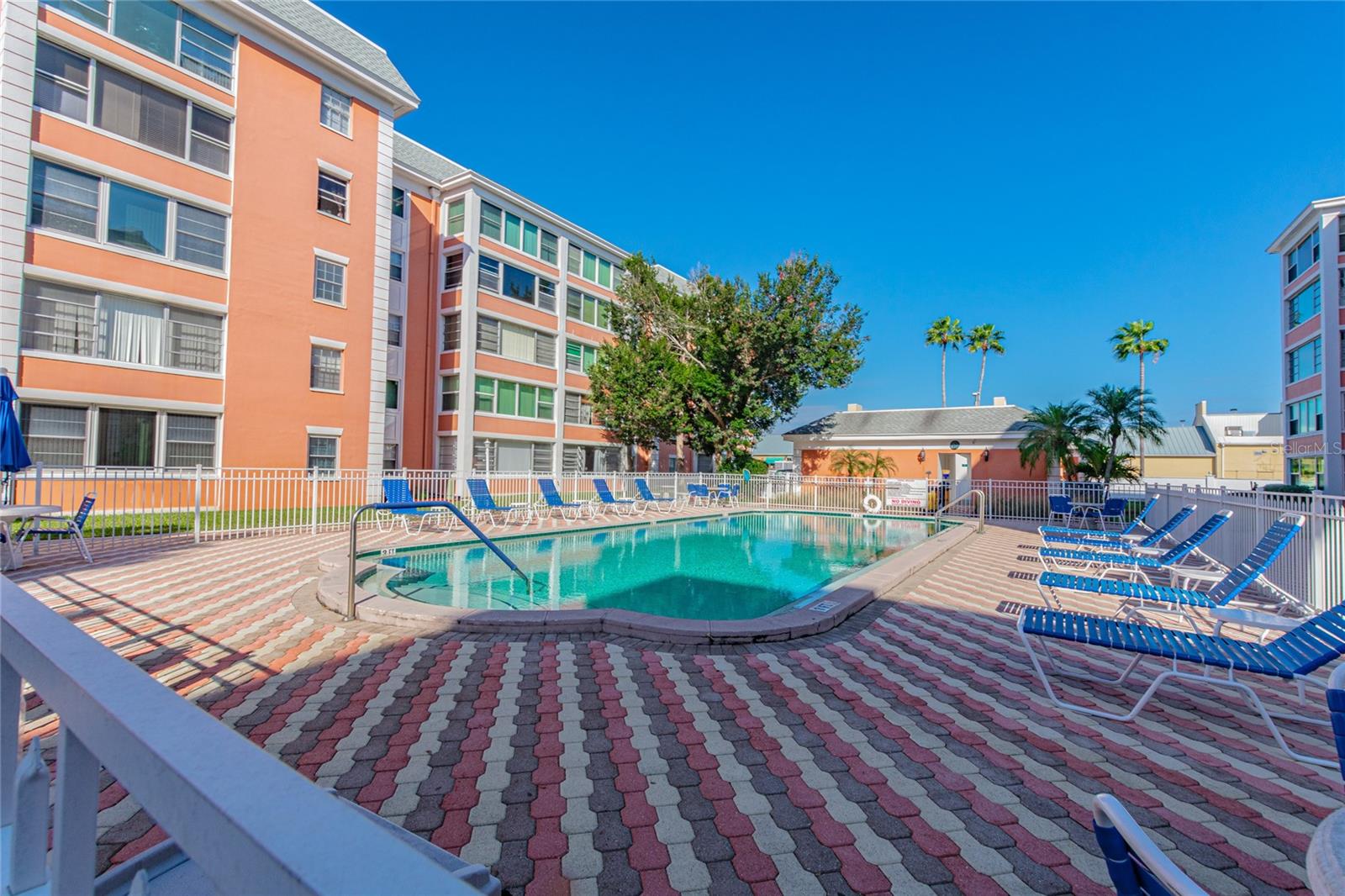 CROSSWINDS COLONY ONE CONDO - Residential