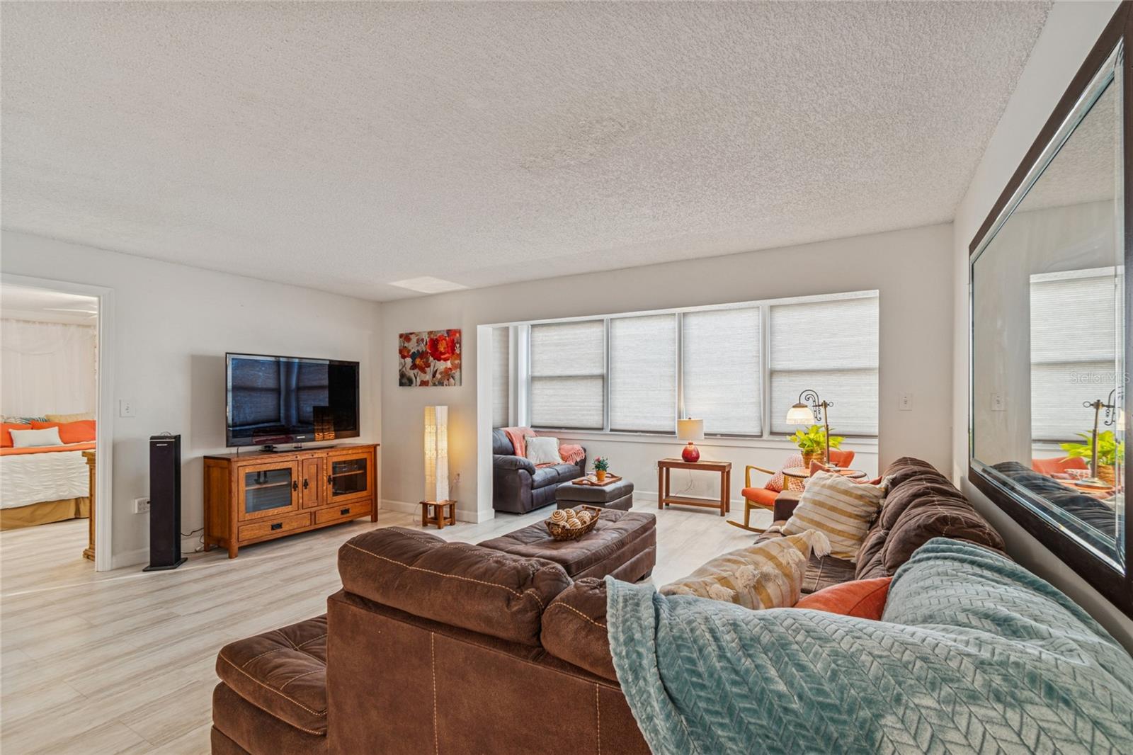 CROSSWINDS COLONY ONE CONDO - Residential