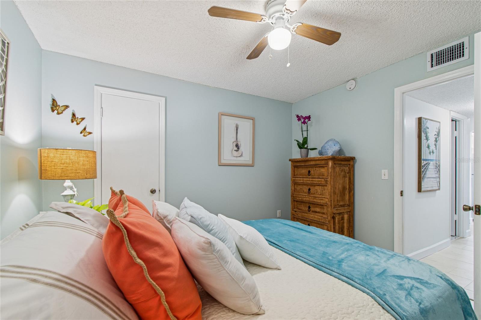 CROSSWINDS COLONY ONE CONDO - Residential