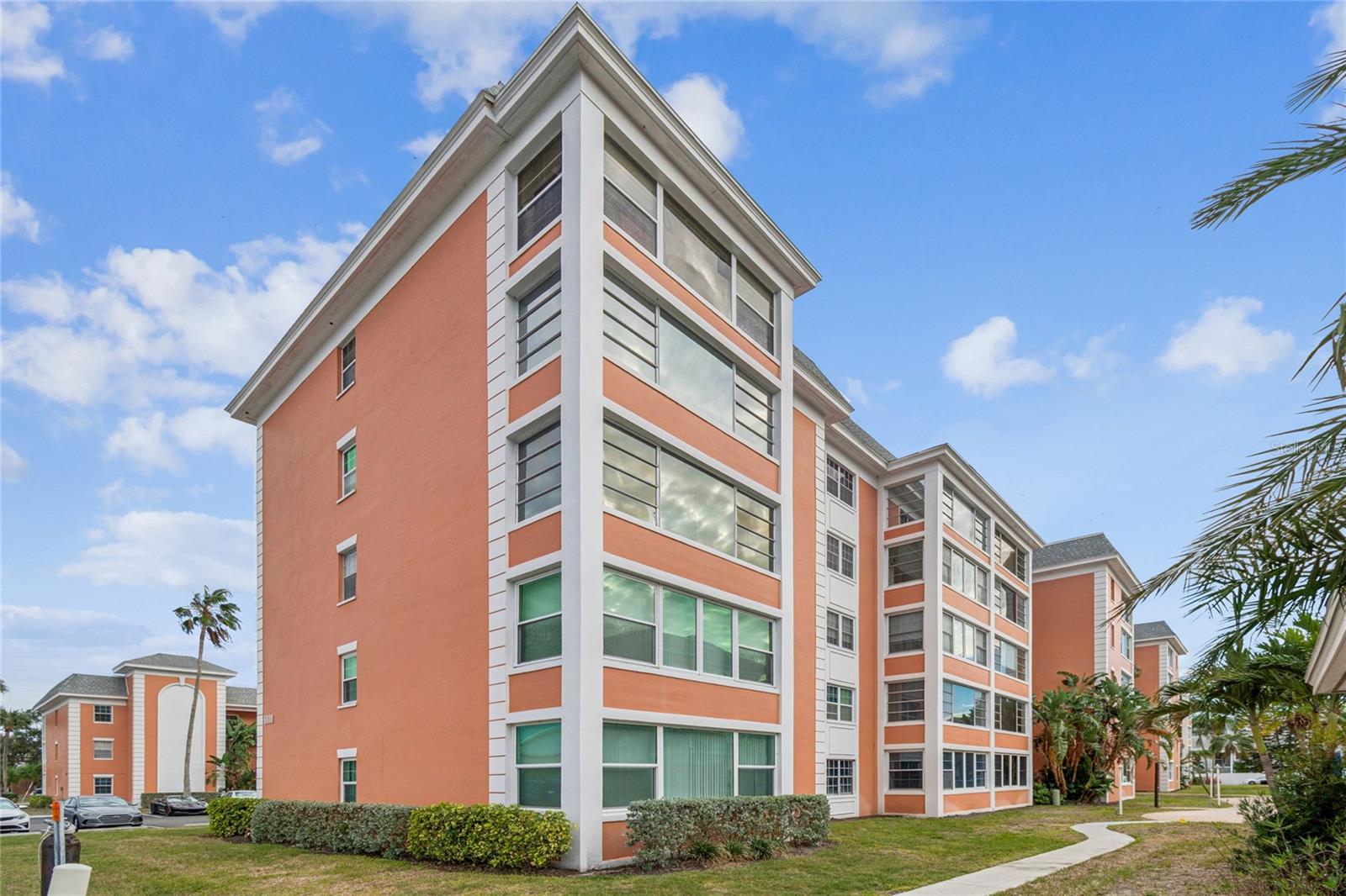 CROSSWINDS COLONY ONE CONDO - Residential